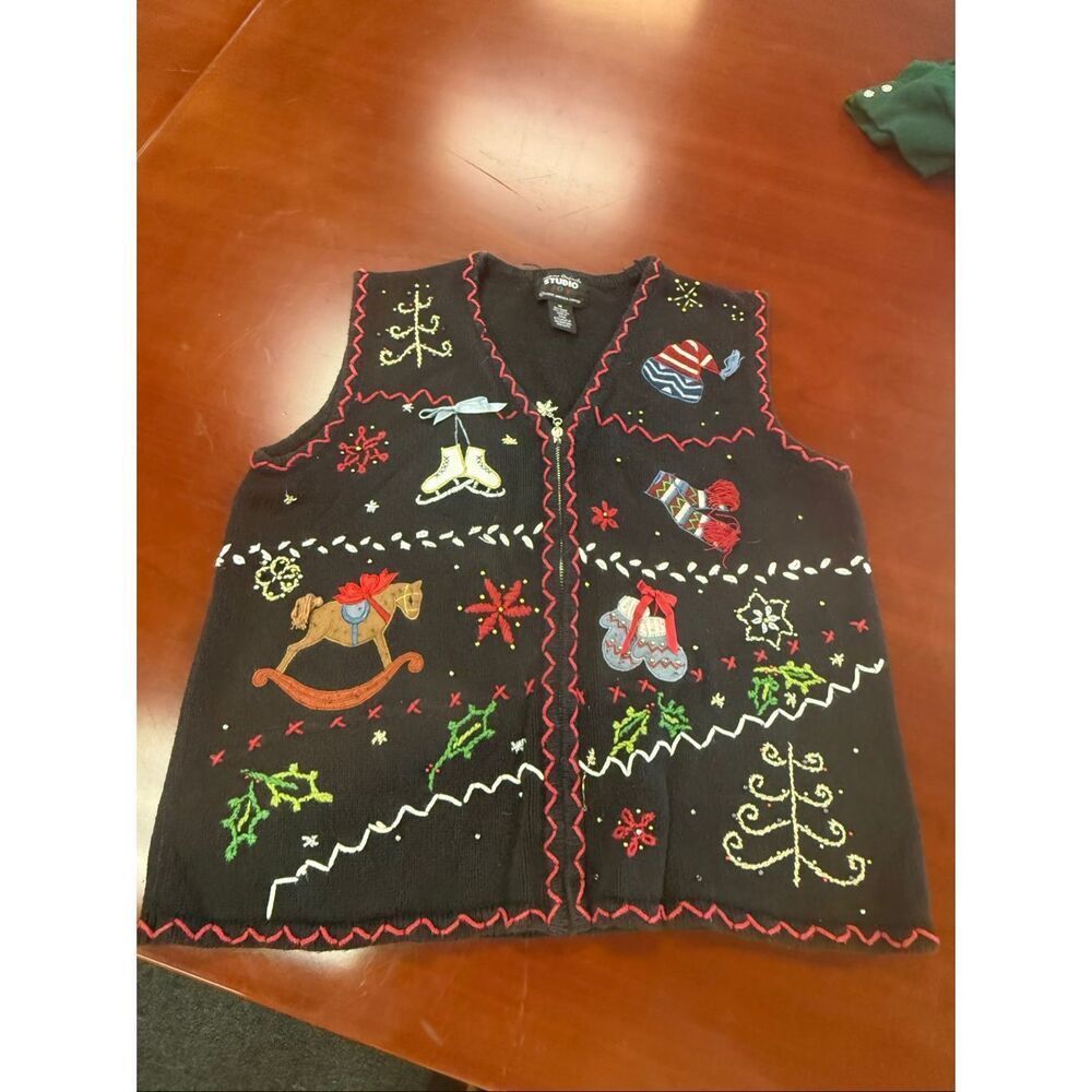 Vintage Design Originals Black Christmas Embellished Sweater Vest sz M